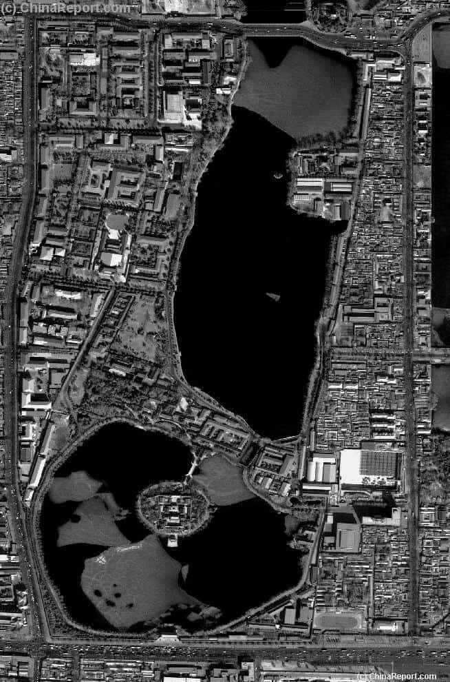 A satellite overview of Zhongnanhai (formerly Chunghanhai) A satellite overview of Zhongnanhai (formerly Chunghanhai)